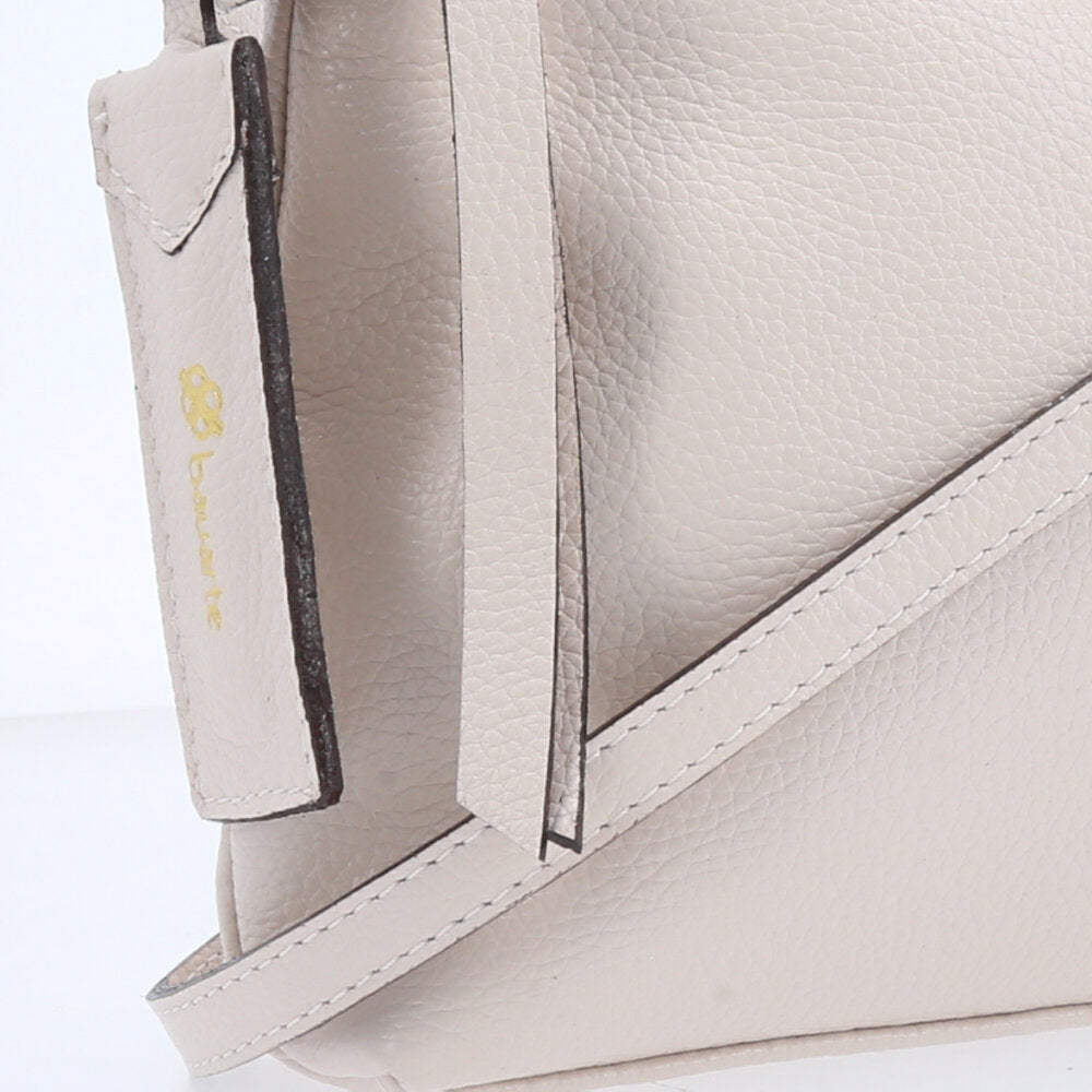 Bolsa Crossbody em Couro Marfim