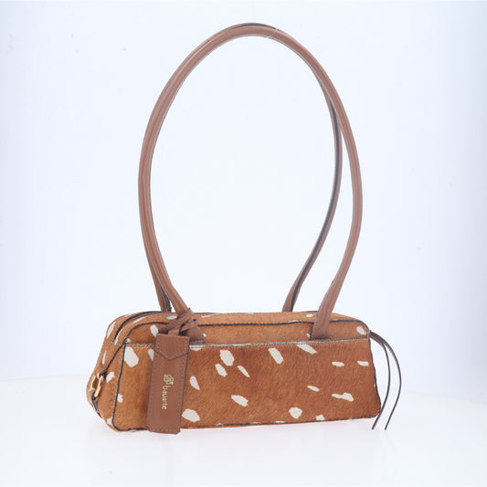 Bolsa Wishin Pampa em Couro com Estampa Animal Print Caramelo