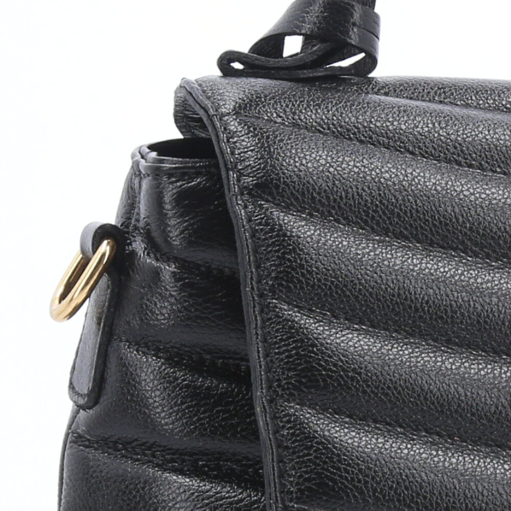 Bolsa Feminina de Couro Matelasse com alça Fixa Preto