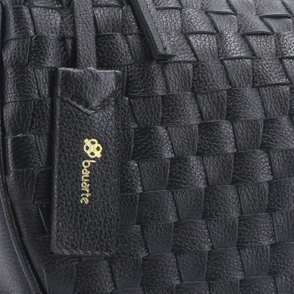 Bolsa Meia Lua de Couro Trançada Preto