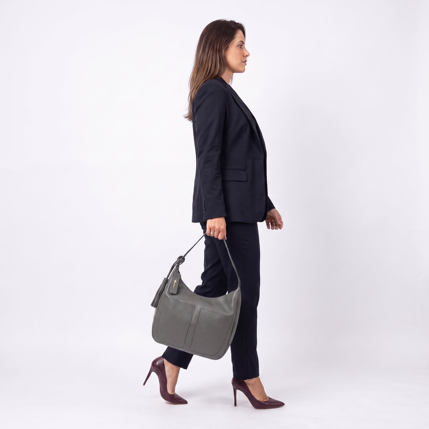 Bolsa Feminina de Ombro em Couro com Bolsos Frontais e Alça Regulável Verde escuro