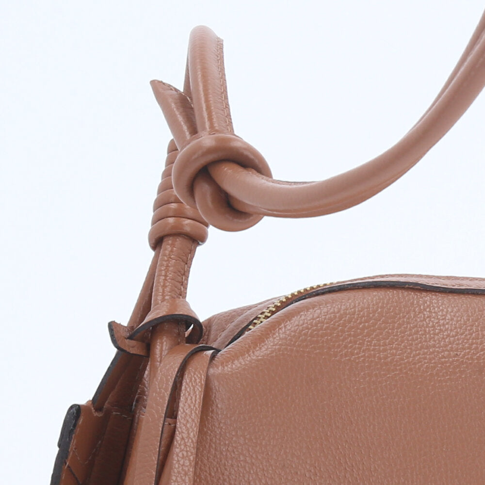 Bolsa Feminina em Couro com Alça Fixa Caramelo