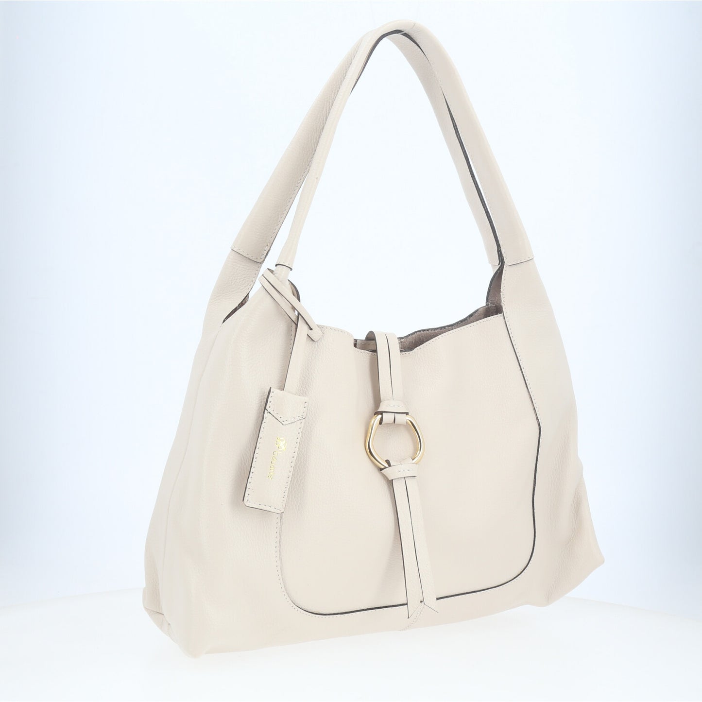 Bolsa Hobo com Detalhe de Argola Frontal Marfim