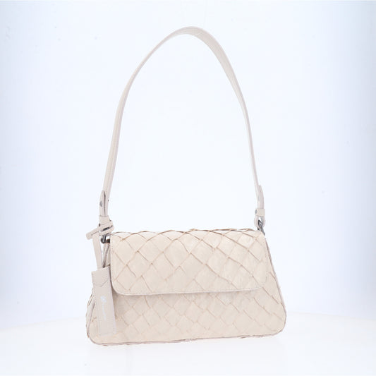 Bolsa Shoulder em Couro de Pirarucu com Alça Fixa Marfim