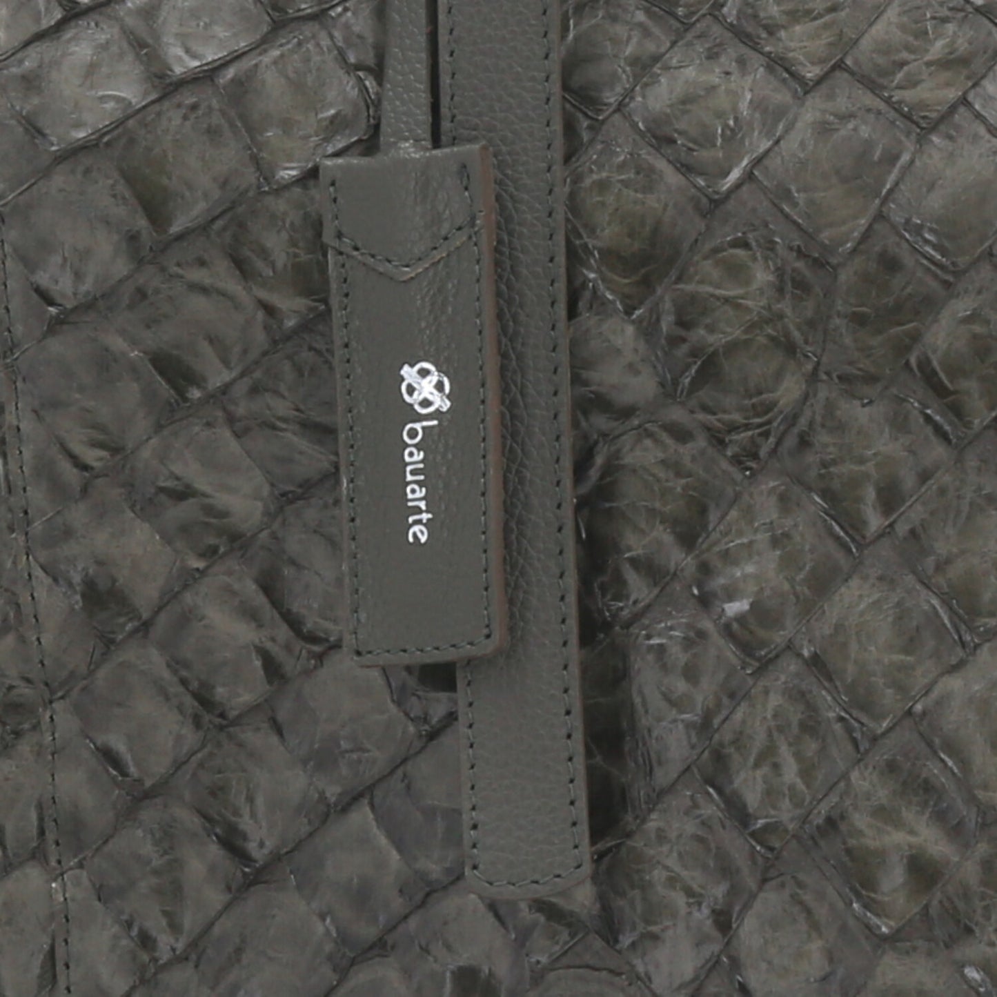 Bolsa Tote em Couro de Pirarucu com Alça Detalhista Verde escuro