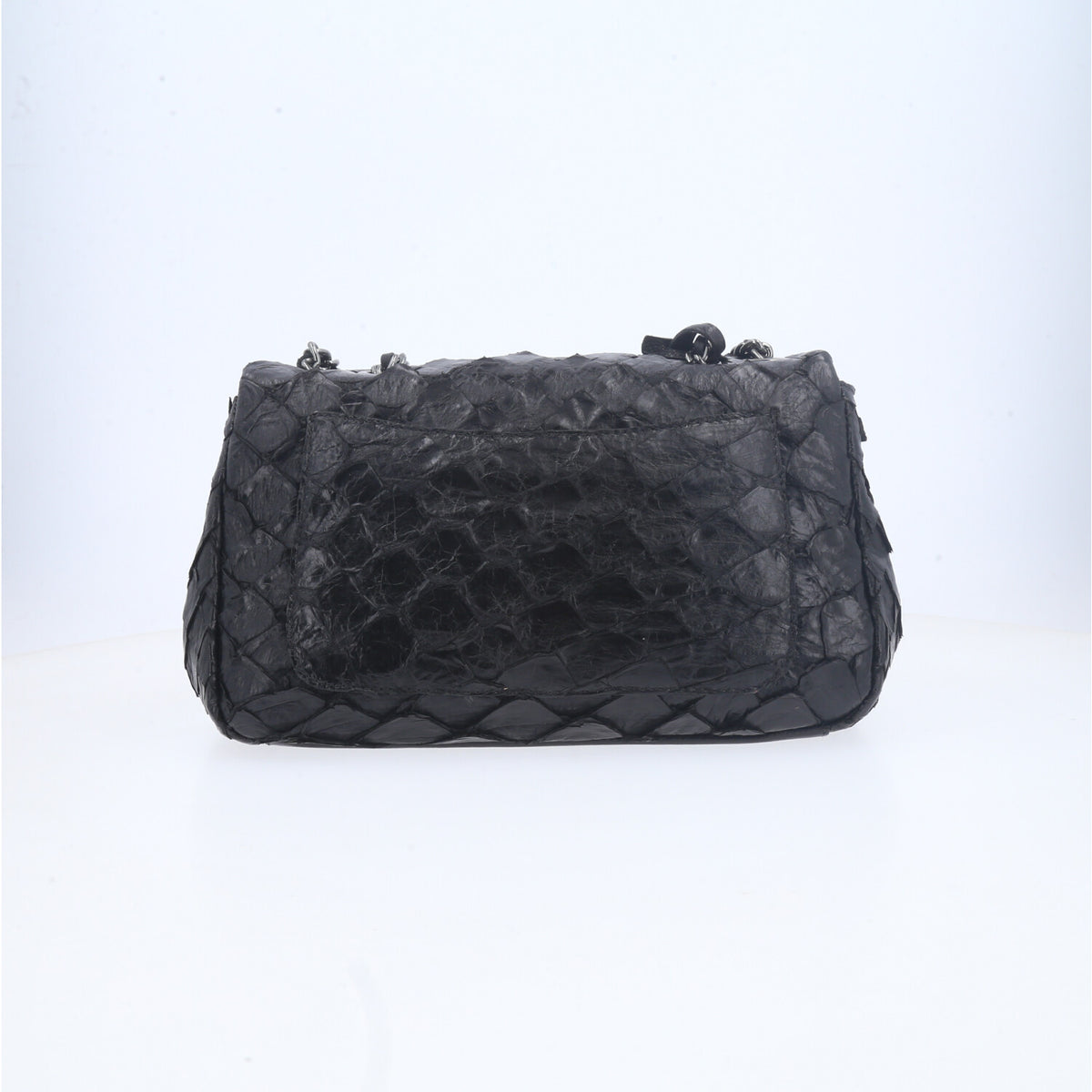 Bolsa Pequena em Couro de Pirarucu com Alça de Corrente  Preto