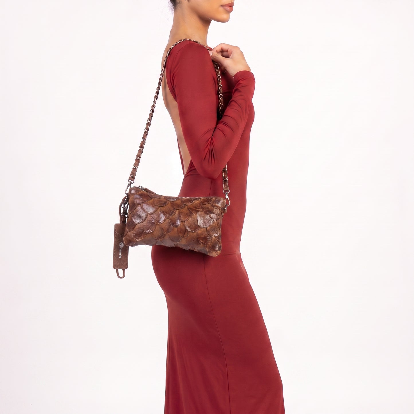 Bolsa Estilo Clutch em Couro Legítimo de Pirarucu Caramelo