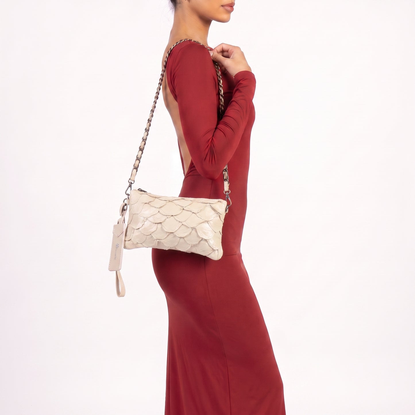 Bolsa Estilo Clutch em Couro Legítimo de Pirarucu Marfim