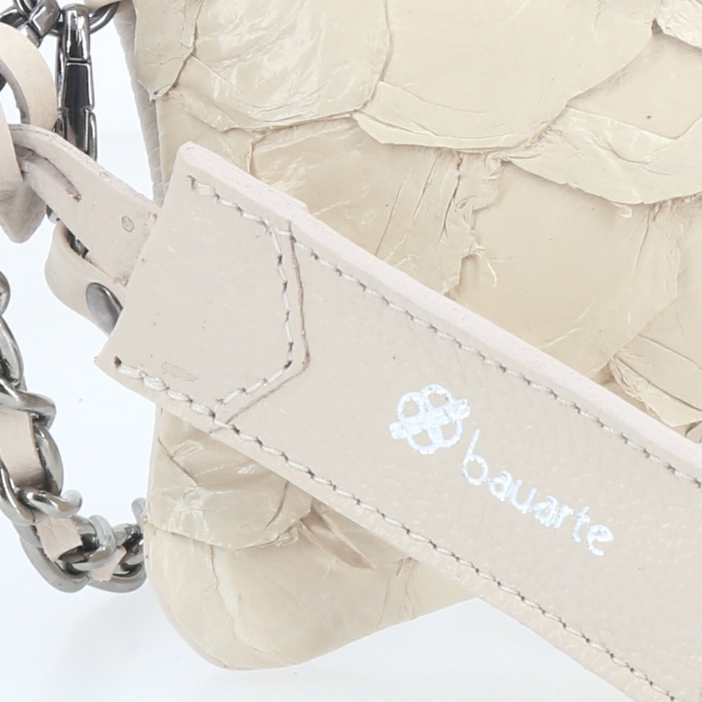 Bolsa Estilo Clutch em Couro Legítimo de Pirarucu Marfim