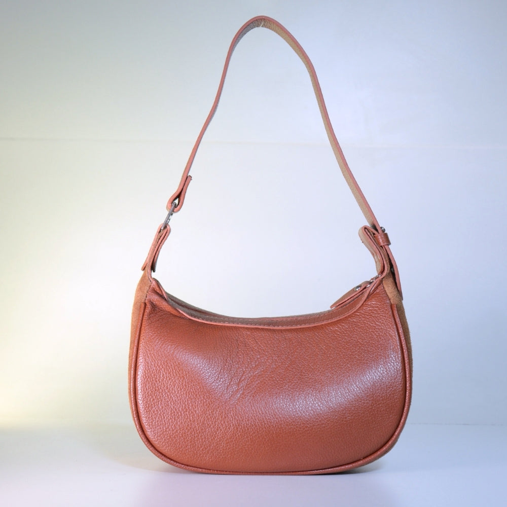 Bolsa de Ombro Feminina em Couro Camurça

 Caramelo