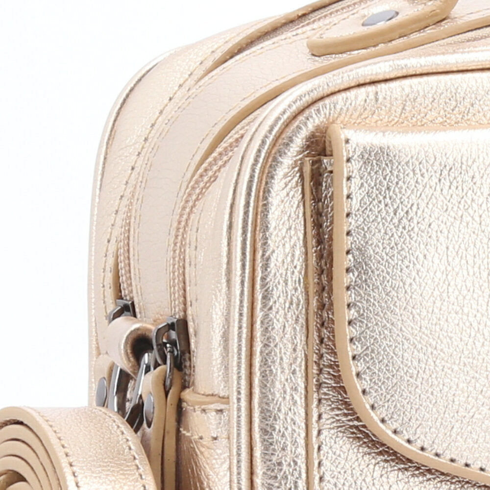 Bolsa de Couro Baú Feminina Metalizada Ouro claro