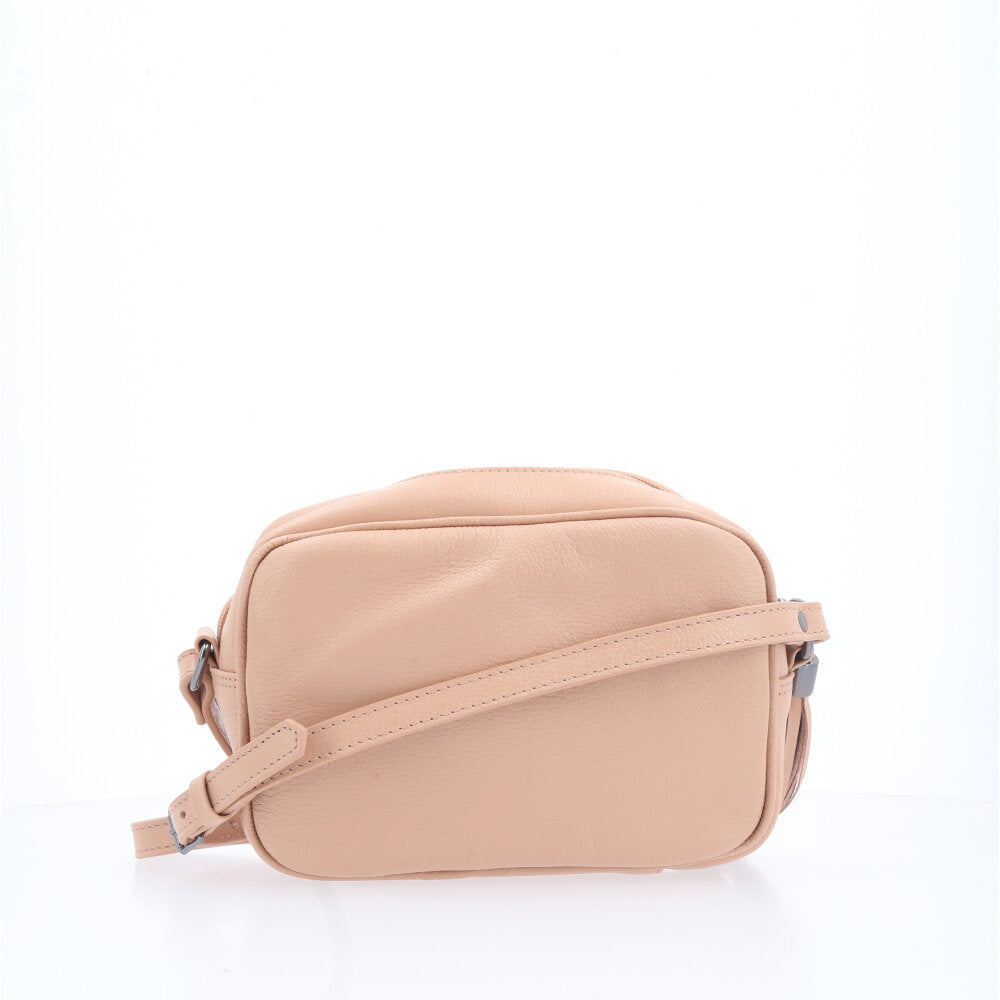 Bolsa Crossbody Feminina em Couro Matelassê com Tassel Bege claro