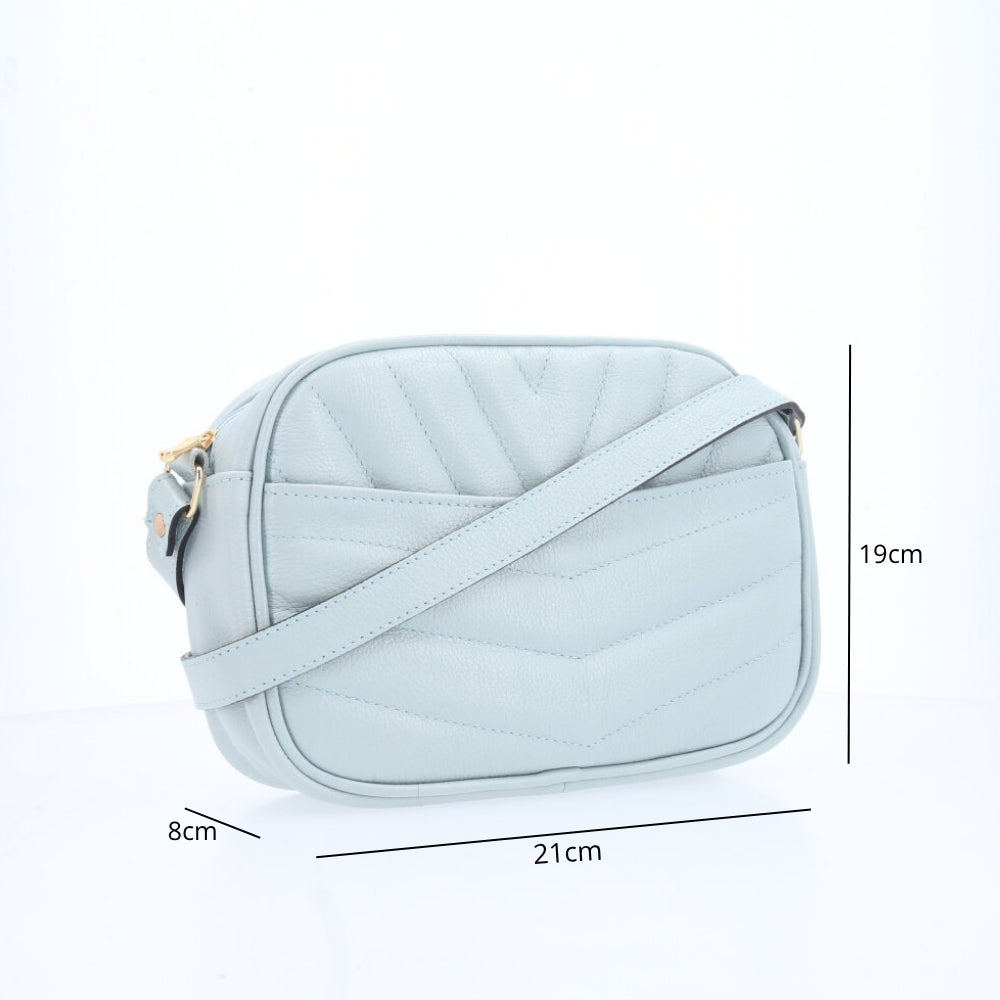 Bolsa Tiracolo Pequena em Couro Matelassê Azul claro