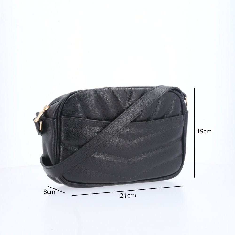 Bolsa Tiracolo Pequena em Couro Matelassê Preto