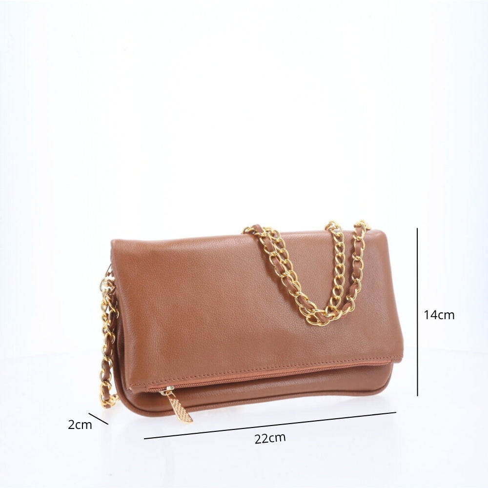 Bolsa Transversal Feminina em Couro com Alça de Corrente Caramelo