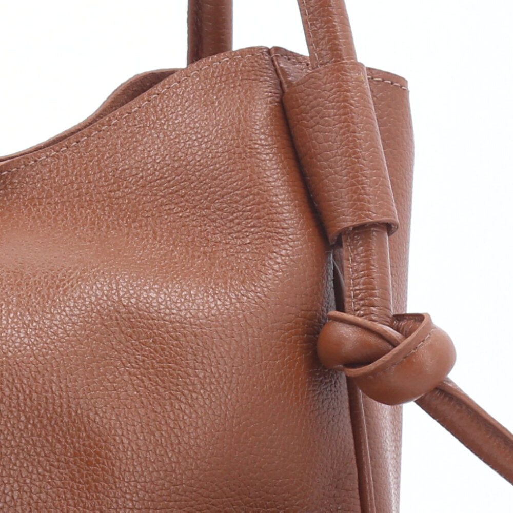 Bolsa de Couro com Alça de Nó Caramelo