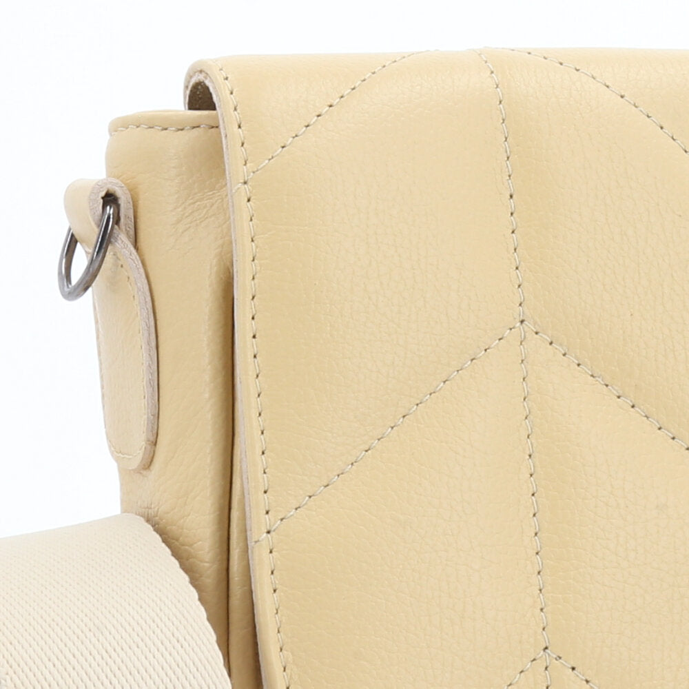 Bolsa Crossbody Feminina em Couro Matelassê Amarelo
