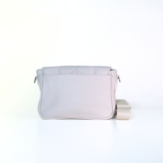 Bolsa Crossbody Feminina em Couro Matelassê Marfim