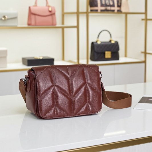 Bolsa Crossbody Feminina em Couro Matelassê Marrom
