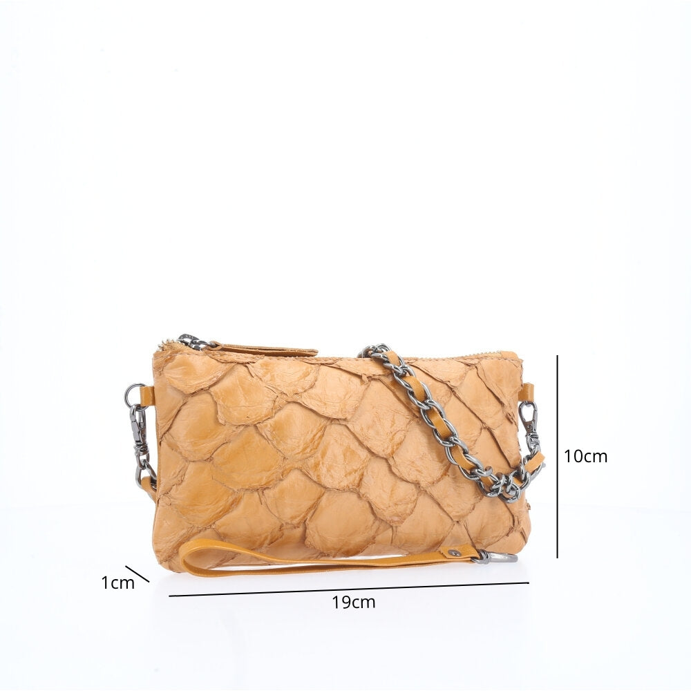 Bolsa Pequena em Couro Legítimo de Pirarucu Marrom claro