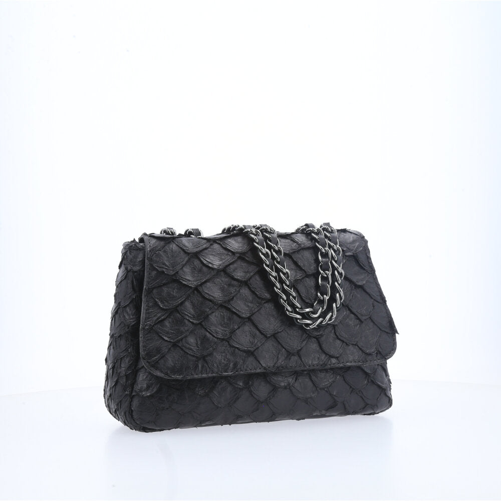 Bolsa de Couro sem Fecho Pirarucu Preto
