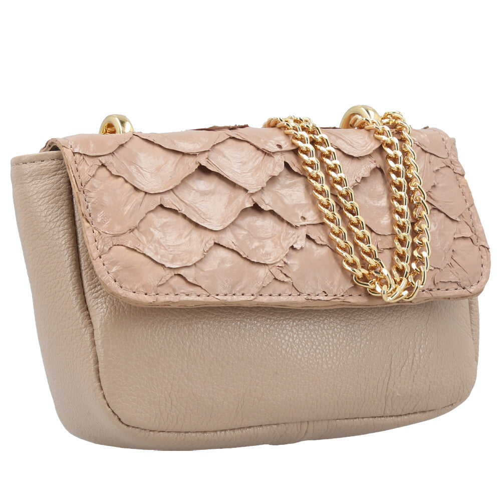Bolsa Feminina em Couro Legítimo de Pirarucu Modelo Tiracolo Bege escuro