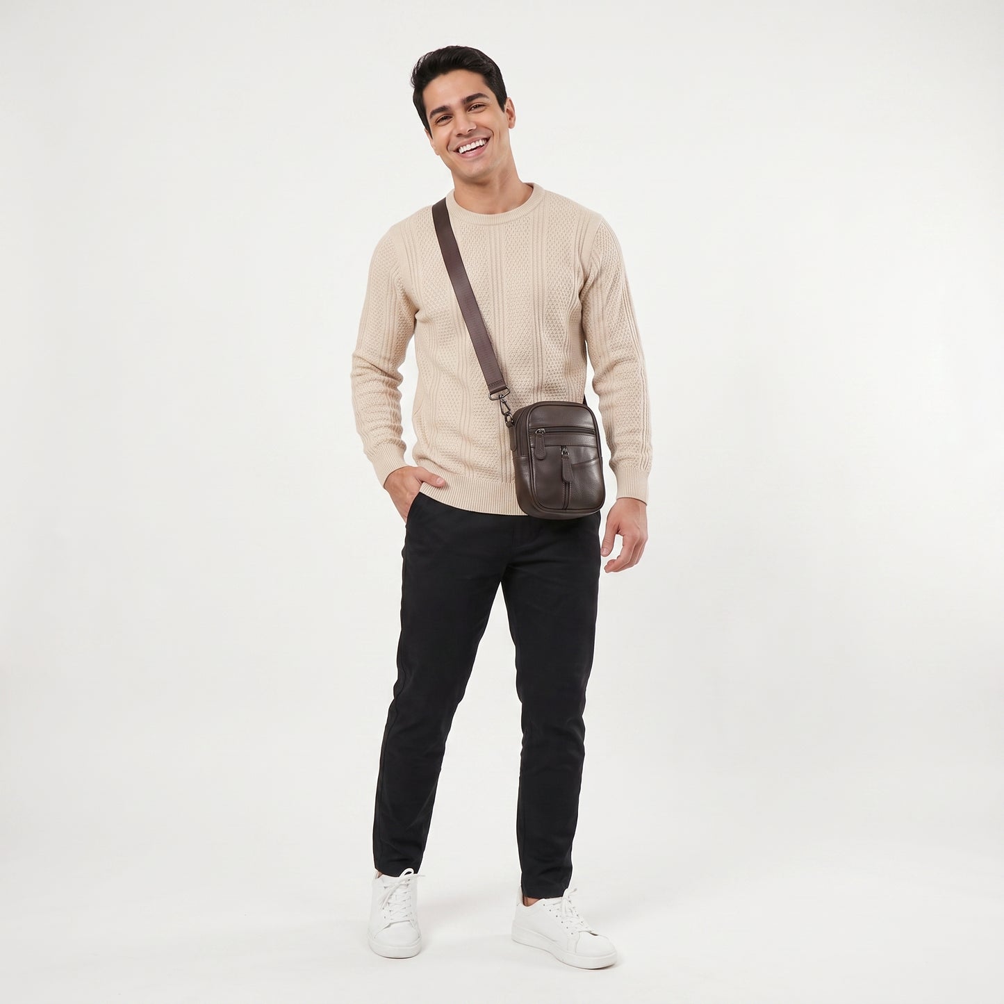 Bolsa Shoulder Bag Masculina em Couro Legítimo  Marrom