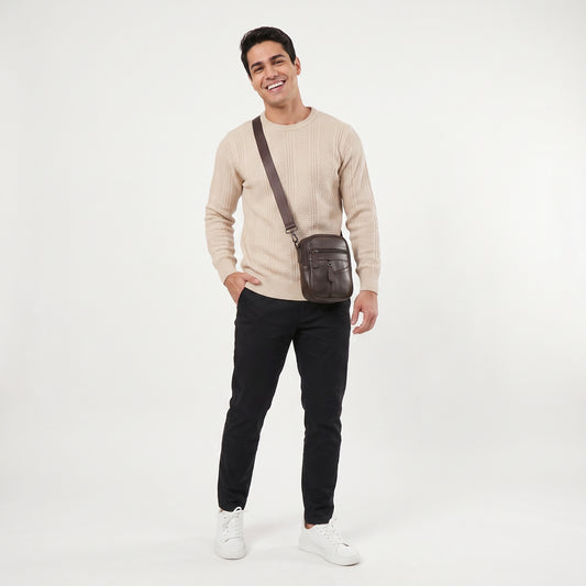 Bolsa Shoulder Bag Masculina em Couro Legítimo  Marrom
