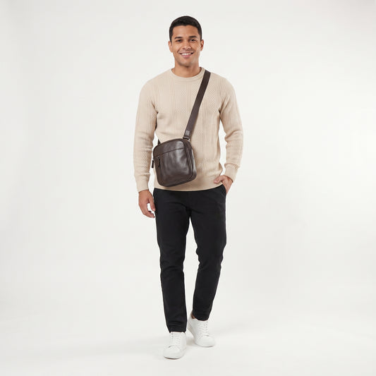 Bolsa Shoulder Bag Masculina em Couro Legitimo Marrom