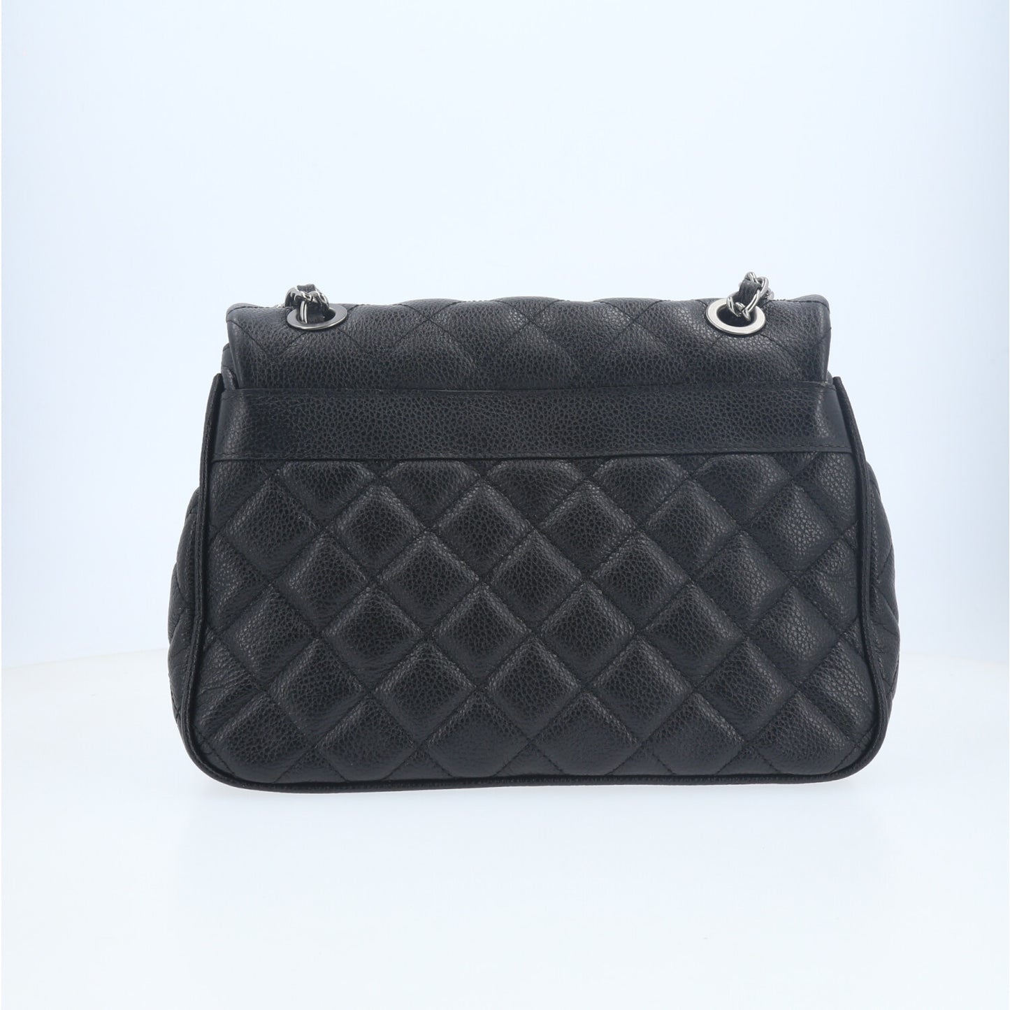 Bolsa de Couro em Design Matelassê com Alça de Corrente Preto