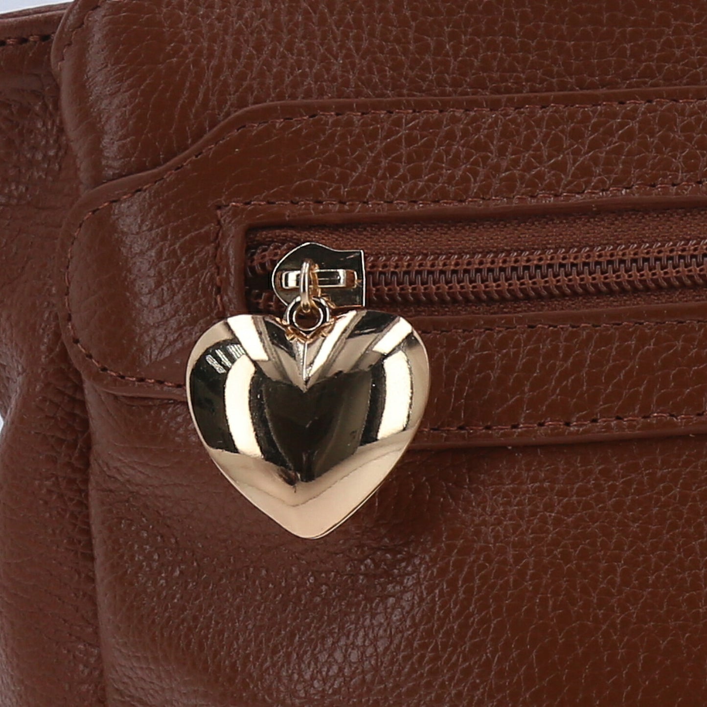 Bolsa Hobo em Couro com Alça Dupla Removível Caramelo