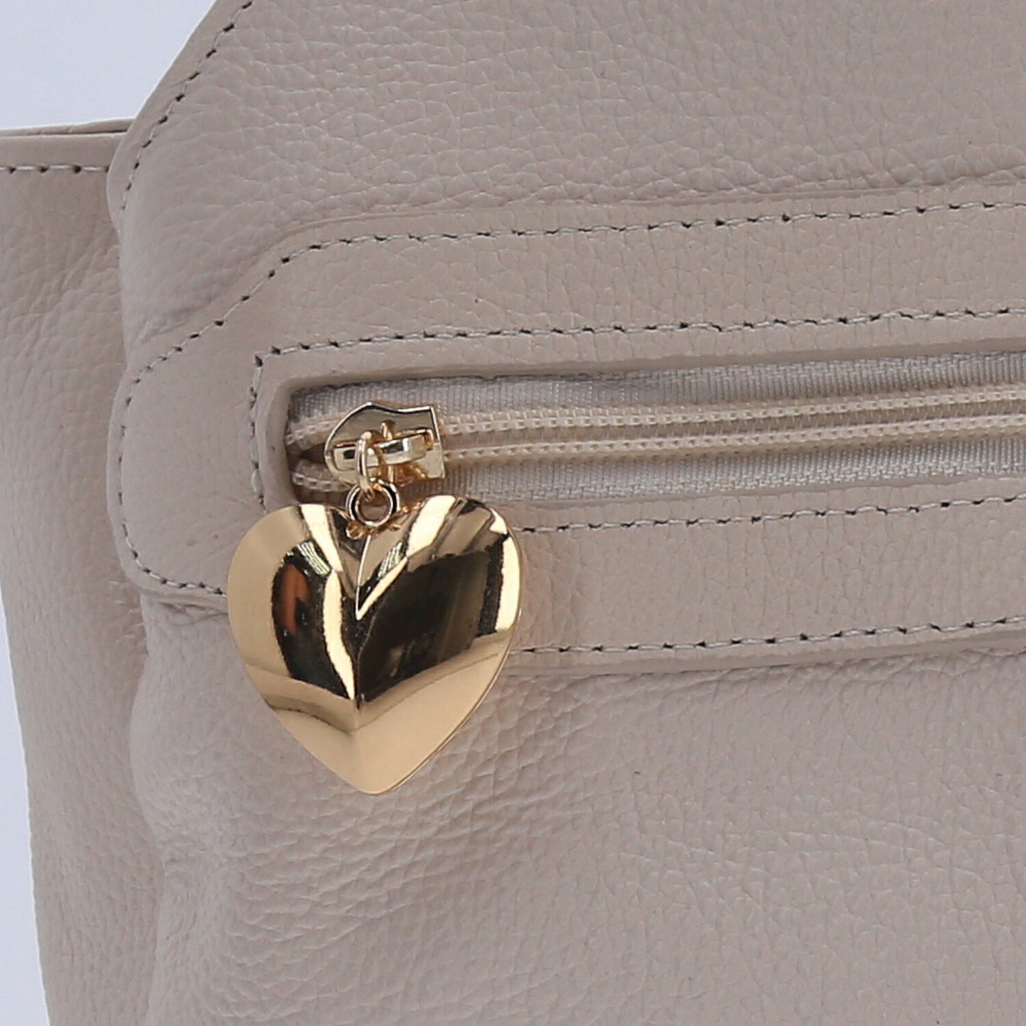 Bolsa Hobo em Couro com Alça Dupla Removível Marfim