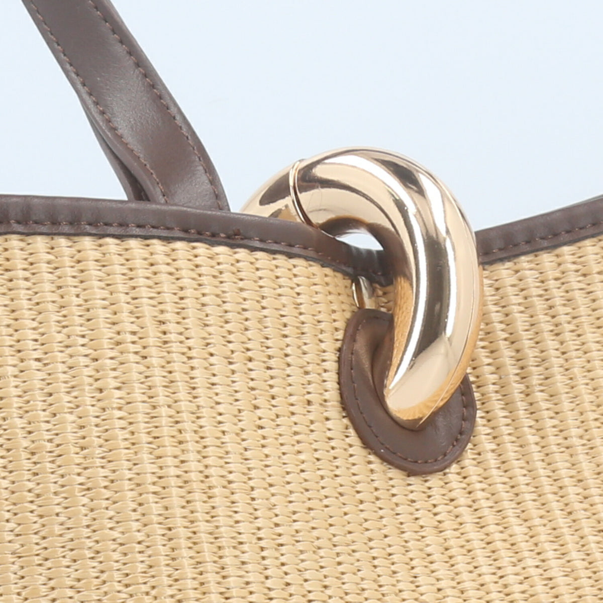 Bolsa Shoulder em Ráfia com Opção de Alça Transversal Bege