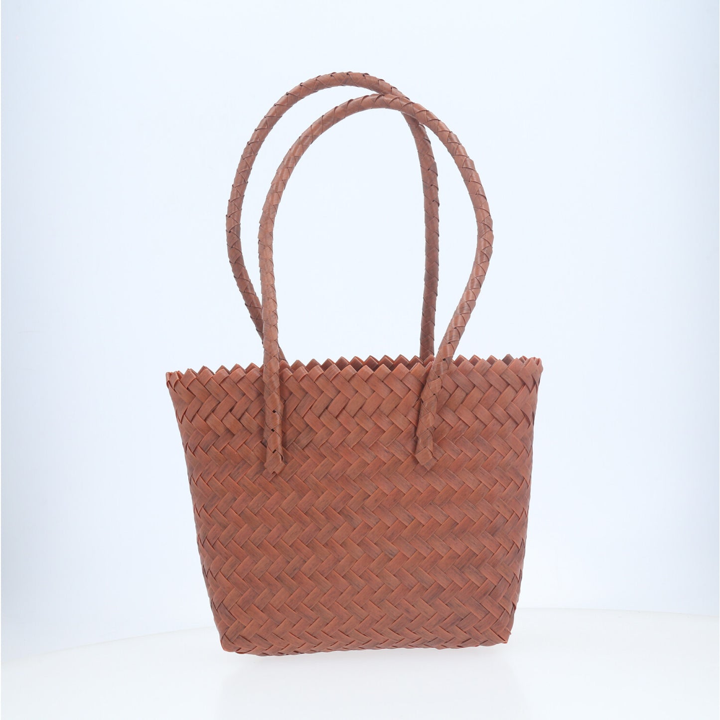 Bolsa de Praia em Palha com Design Trançado Caramelo