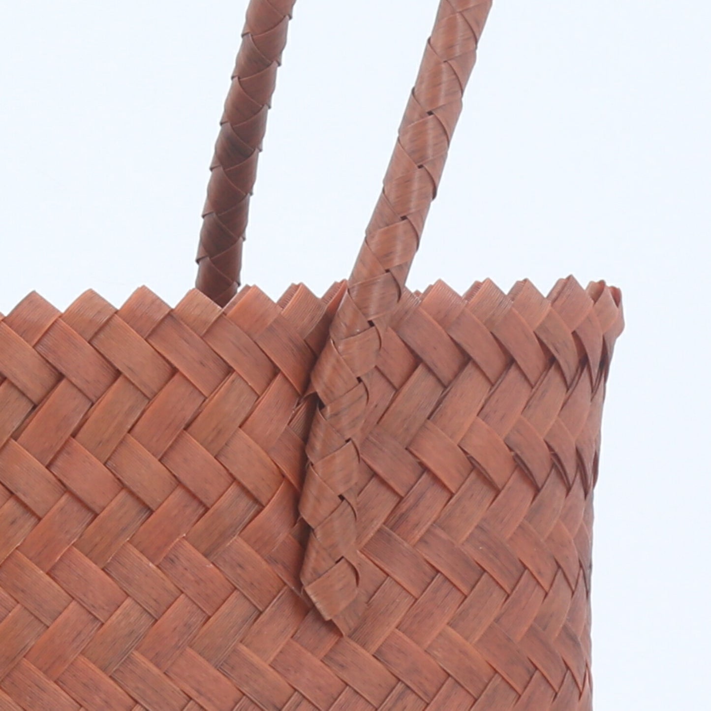 Bolsa de Praia em Palha com Design Trançado Caramelo