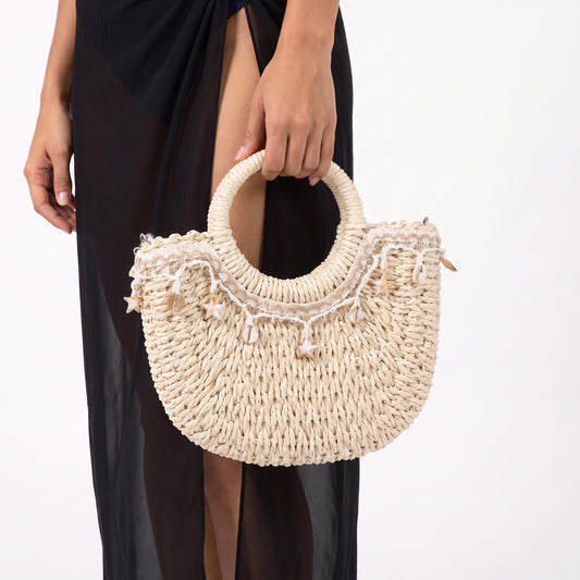 Bolsa de Mão em Crochê com Decoração de Conchas Bege