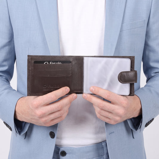 Carteira Masculina de Couro Legítimo com Fecho de Pressão Marrom