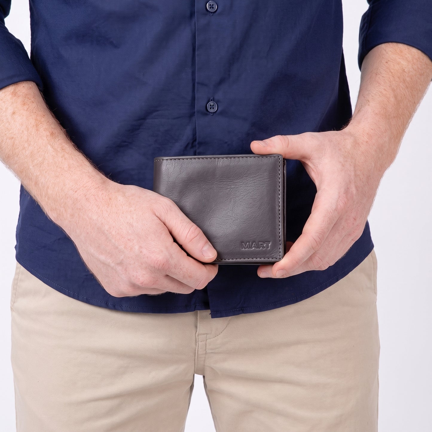 Carteira Masculina em Couro com Abertura Lateral  Marrom