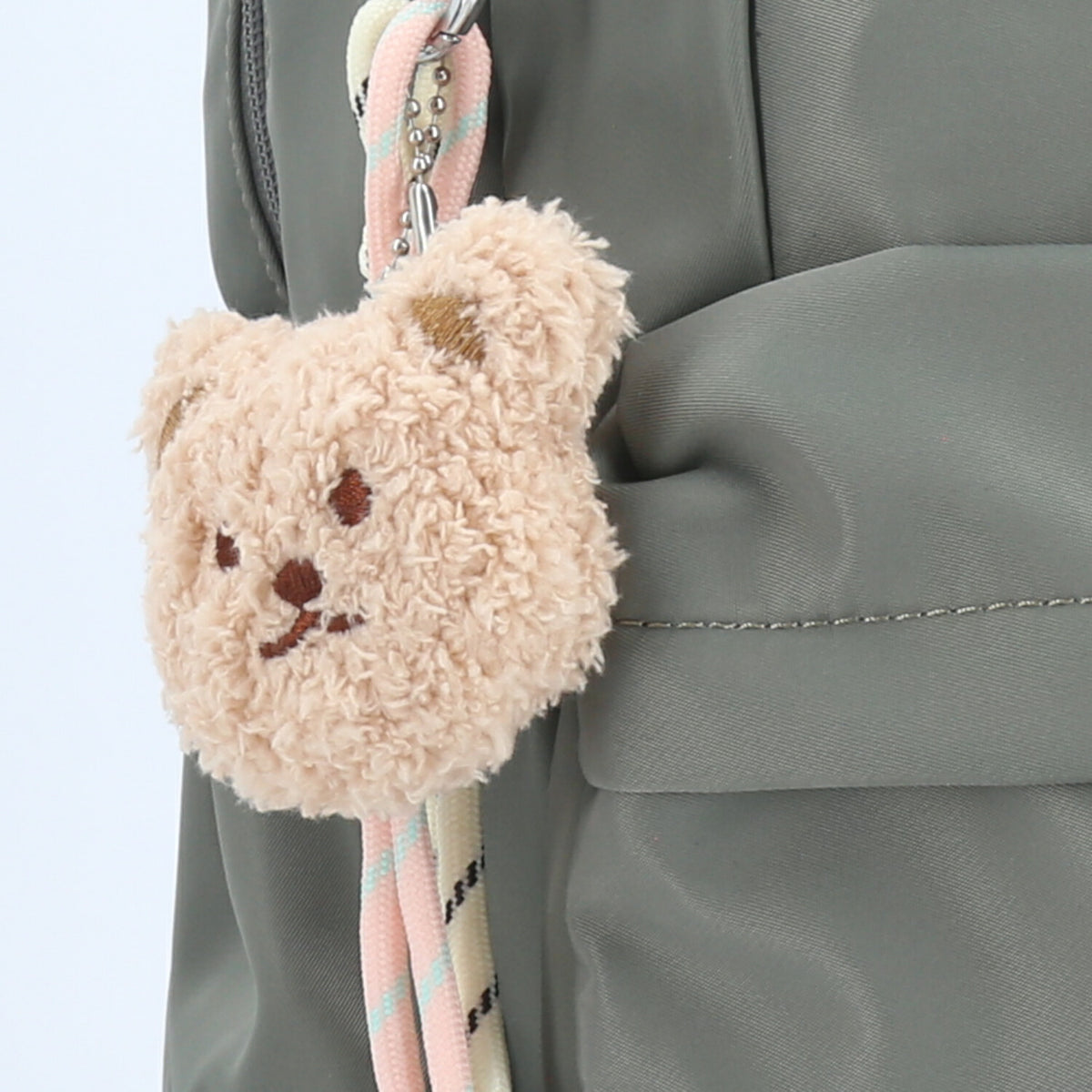 Mochila em Nylon Reforçado com Chaveiro Cinza