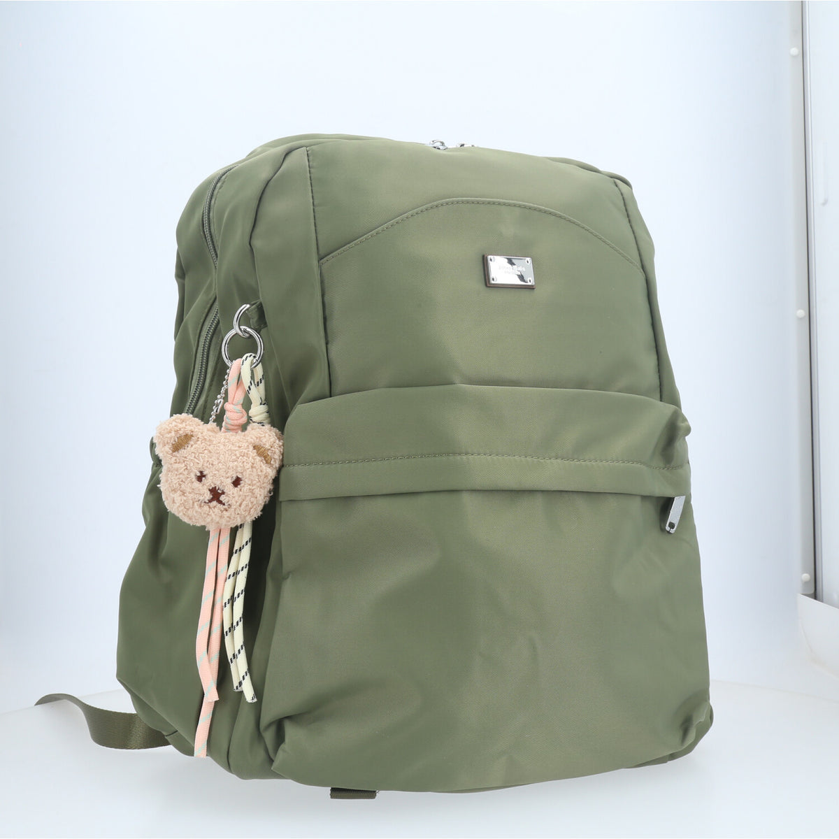 Mochila em Nylon Reforçado com Chaveiro Verde