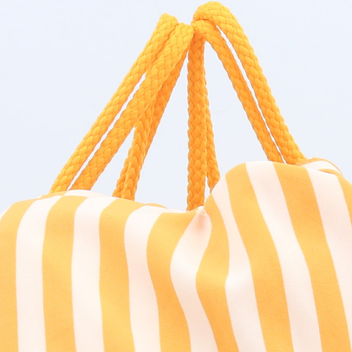 Mochila Saco Atoalhada com Estampa Tropical  Amarelo