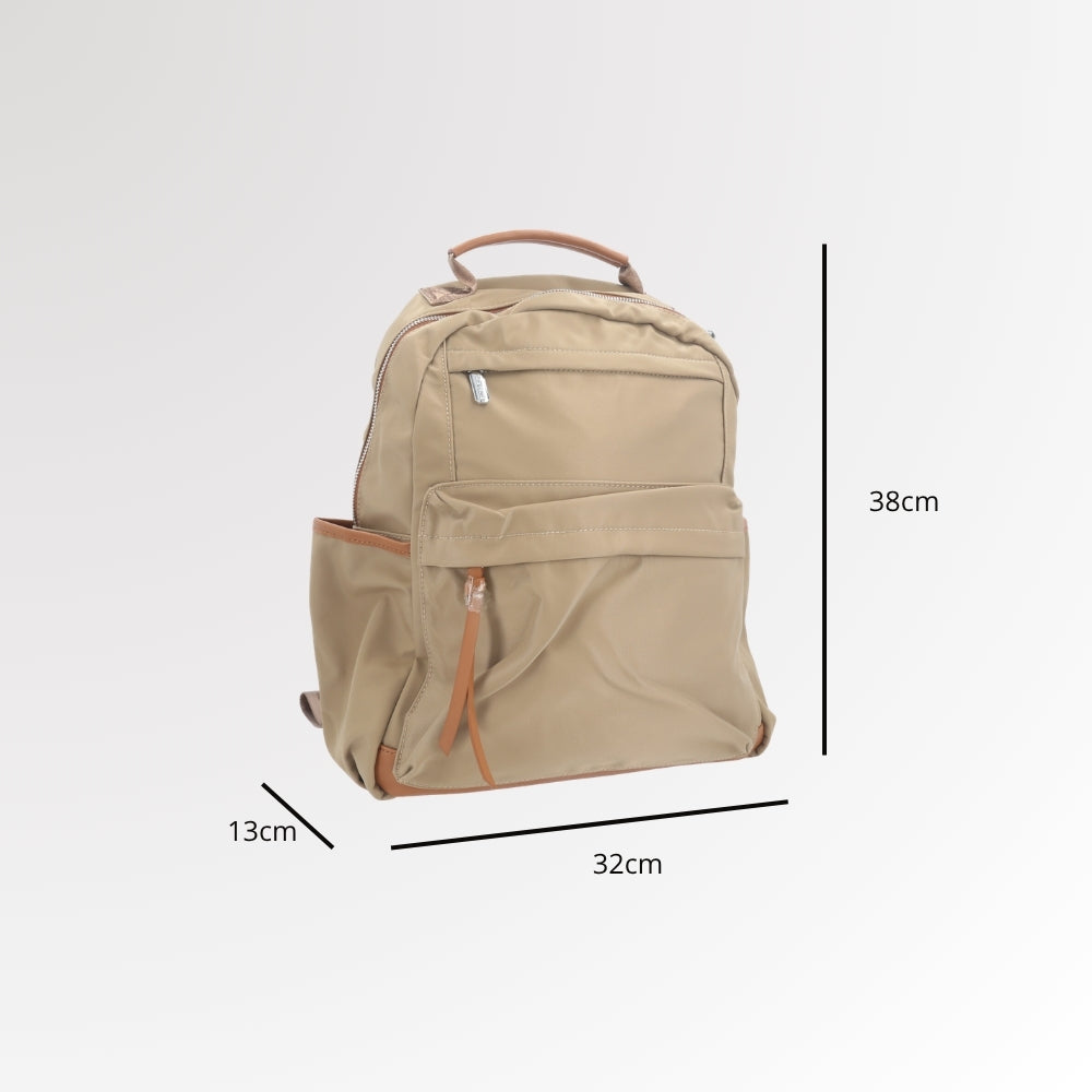 Mochila em Nylon com Bolso Frontal e Traseiro Bege