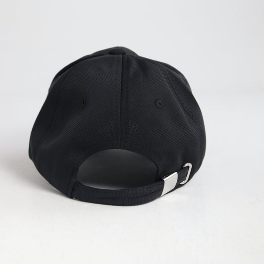 Boné Liso Unissex com Aba Curva e Ajuste em Metal Preto