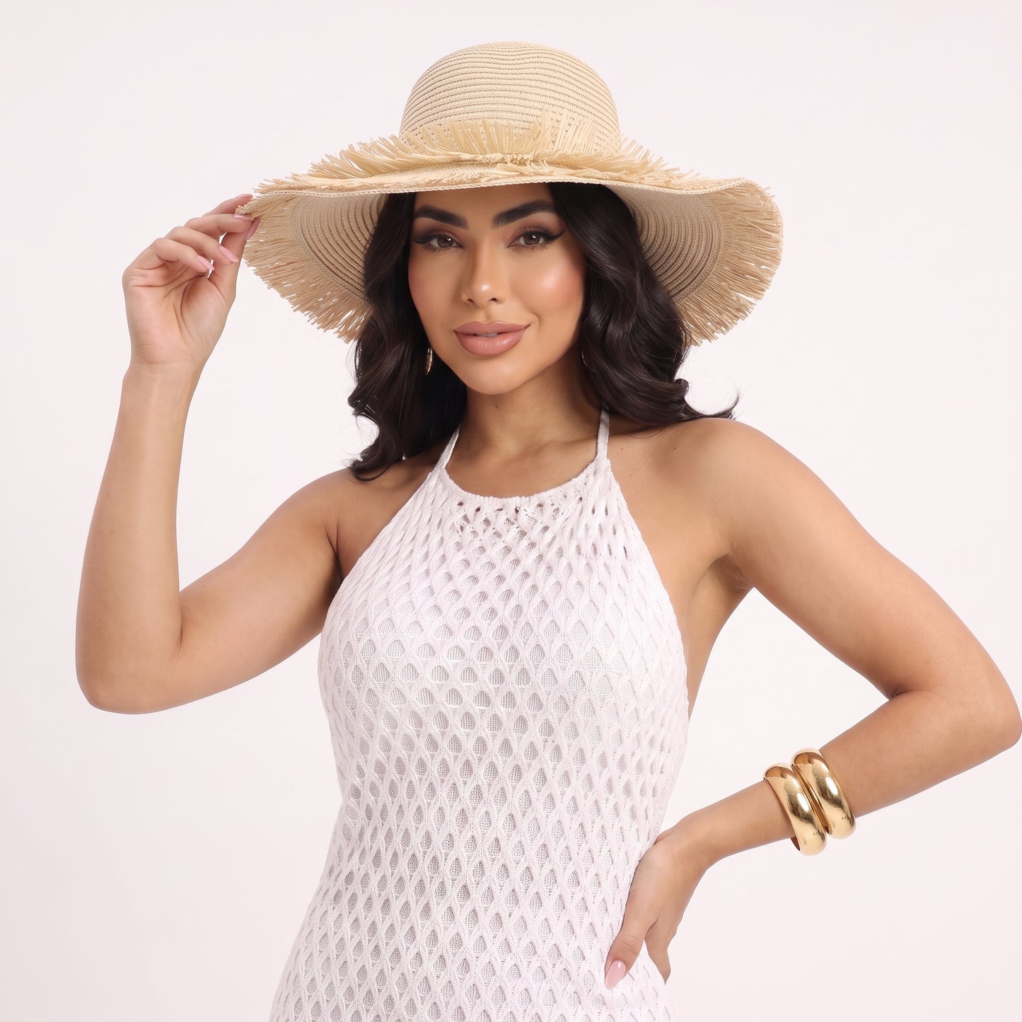 Chapéu de Praia Estilo Riviera com Aba Desfiada Bege