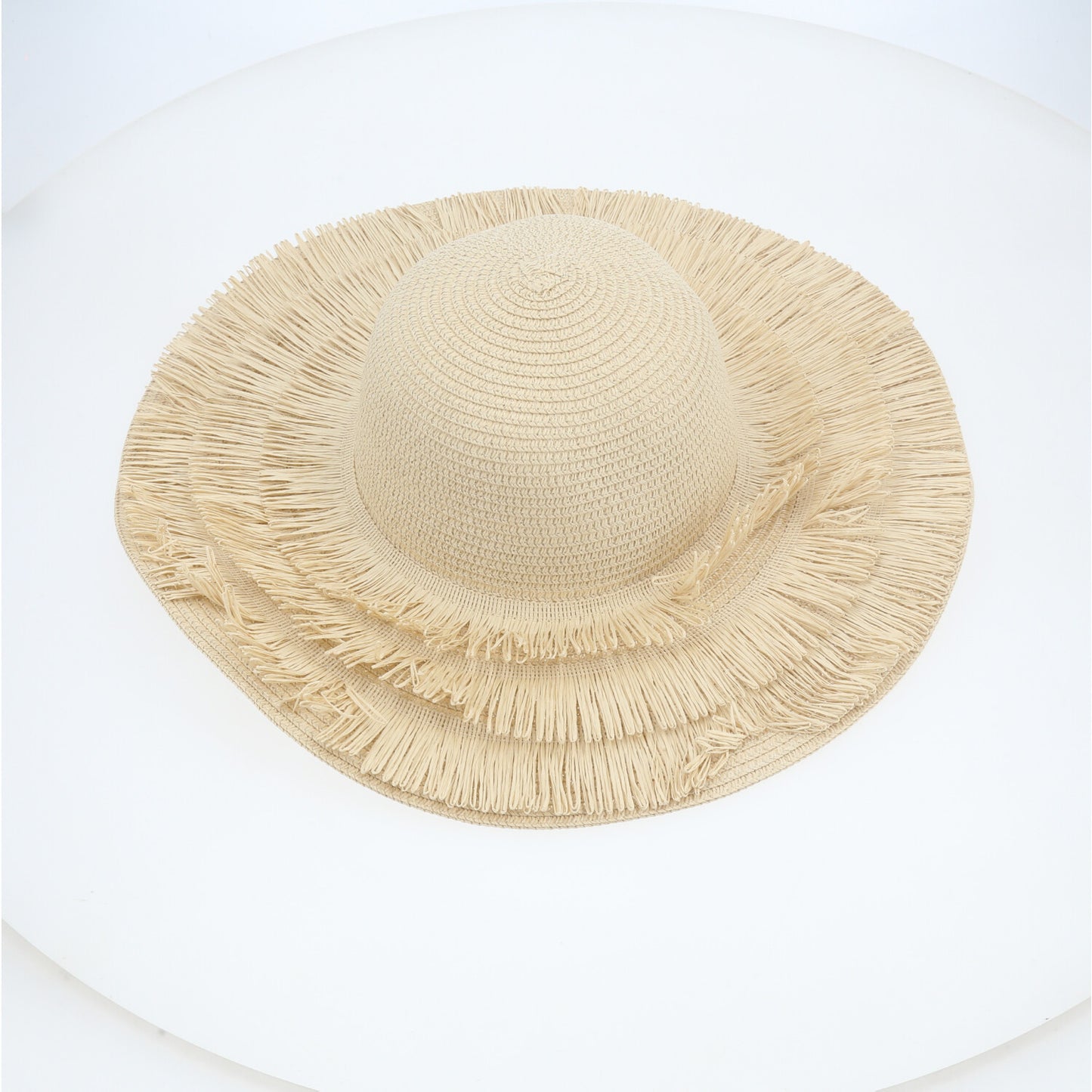 Chapéu de Praia Estilo Riviera com Aba Desfiada Bege