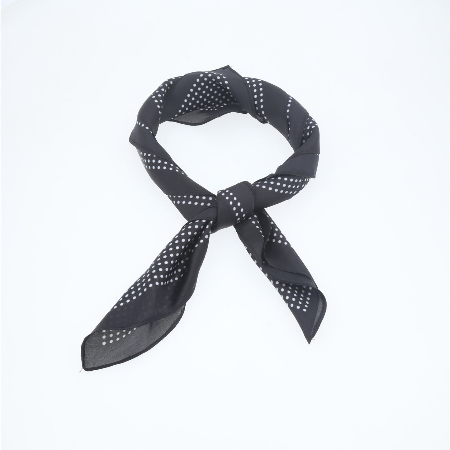 Lenço de Cetim com Estampa de Poá Preto