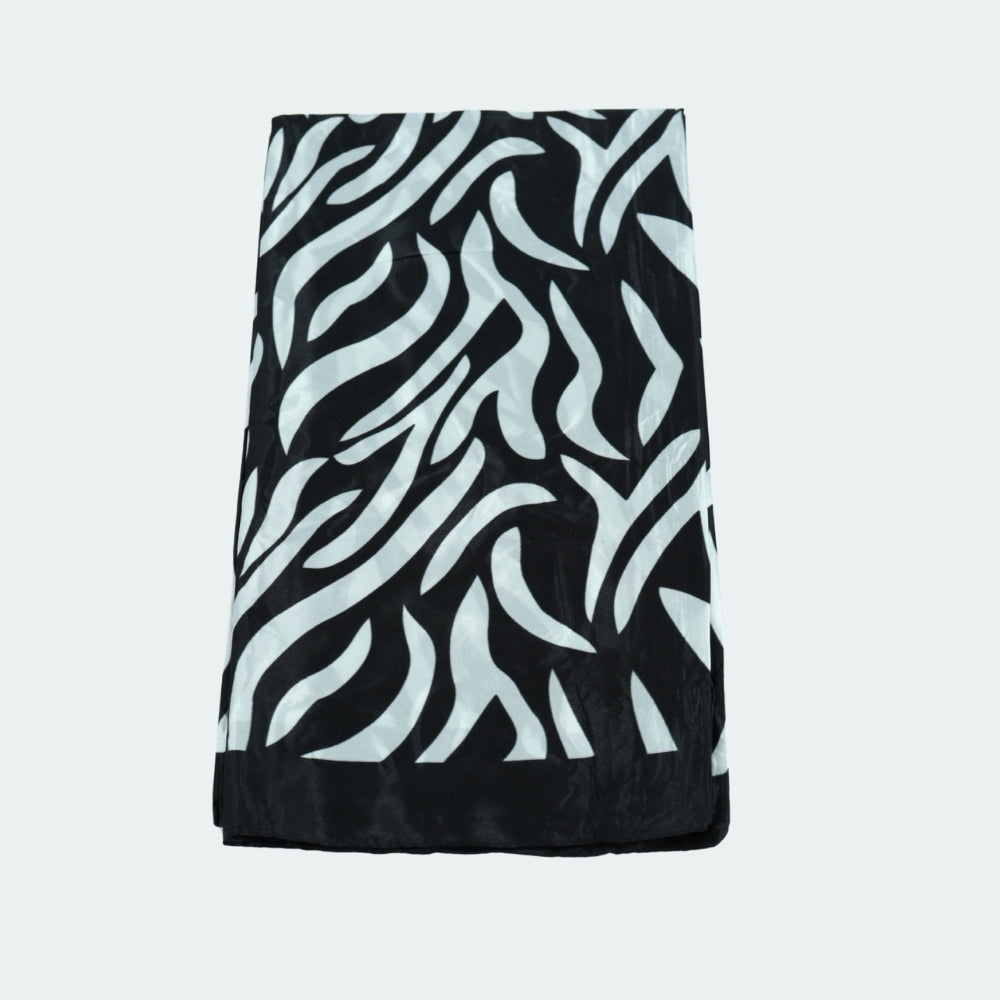 Lenço de Cetim Estampa Animal Print Preto