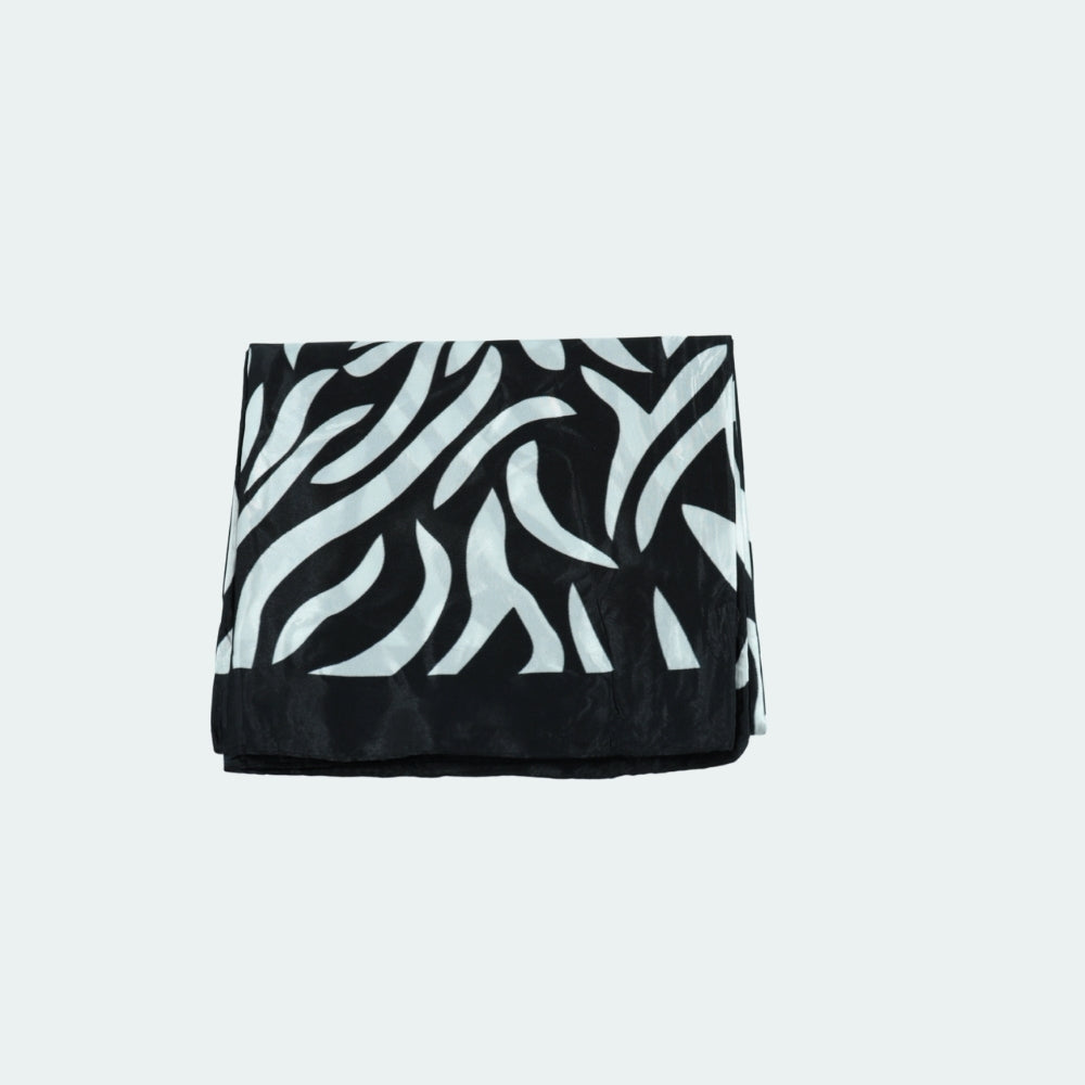 Lenço de Cetim Estampa Animal Print Preto