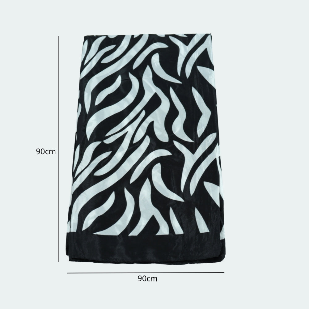 Lenço de Cetim Estampa Animal Print Preto