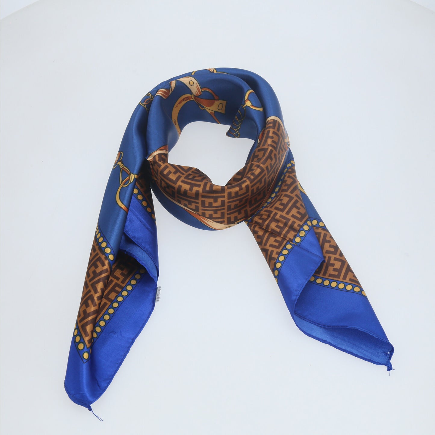 Lenço de Cetim com Estampa Equestre de Correntes Azul